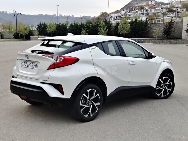 Toyota C-HR 2018, 80,900 km - 2.0 l - Bakı