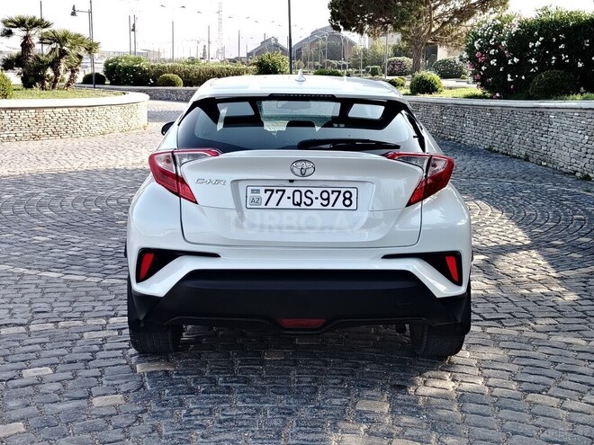 Toyota C-HR 2018, 80,900 km - 2.0 l - Bakı