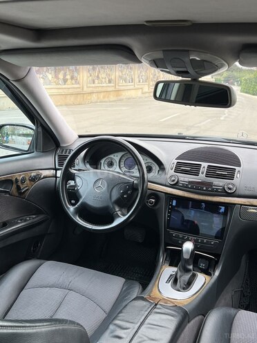 Mercedes E 320 2002, 298,000 km - 3.2 л - Bakı