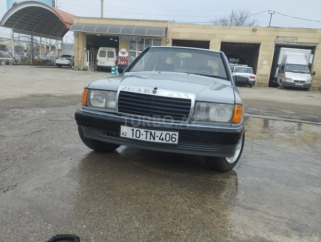 Mercedes 190 1988, 350,000 km - 2.0 l - Kürdəmir