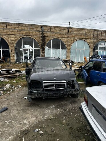 Mercedes C 220 1999, 100,000 km - 2.2 л - Gəncə