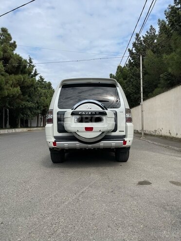 Mitsubishi Pajero 2013, 175,000 km - 3.5 l - Bakı