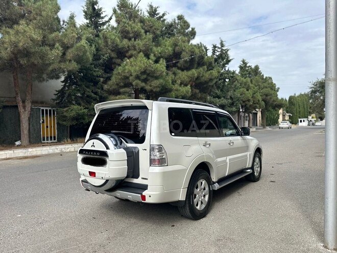 Mitsubishi Pajero 2013, 175,000 km - 3.5 l - Bakı