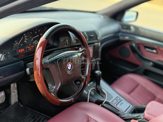 BMW 528 1998, 124,000 km - 2.8 l - Ağdaş