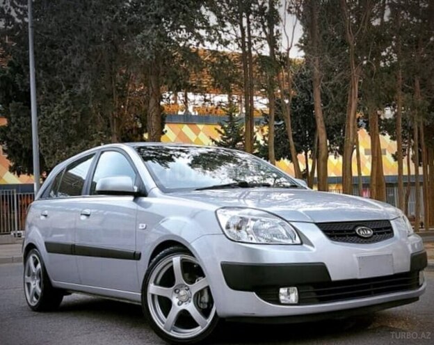 Kia Rio-1