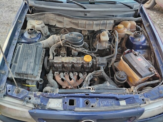 Opel Astra 1996, 300,000 km - 1.6 l - Xaçmaz