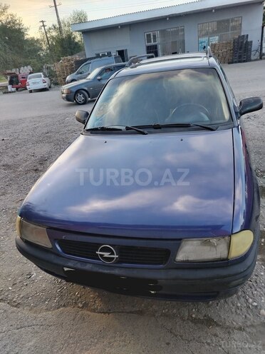 Opel Astra 1996, 300,000 km - 1.6 l - Xaçmaz