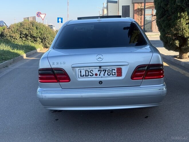Mercedes E 280 2000, 298,000 km - 2.8 л - Şəmkir