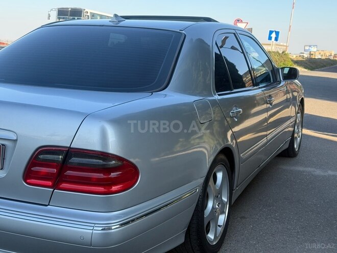 Mercedes E 280 2000, 298,000 km - 2.8 л - Şəmkir