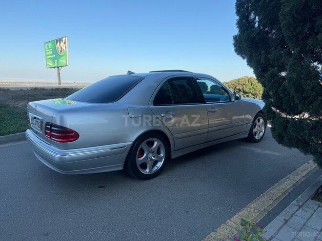 Mercedes E 280 2000, 298,000 km - 2.8 л - Şəmkir