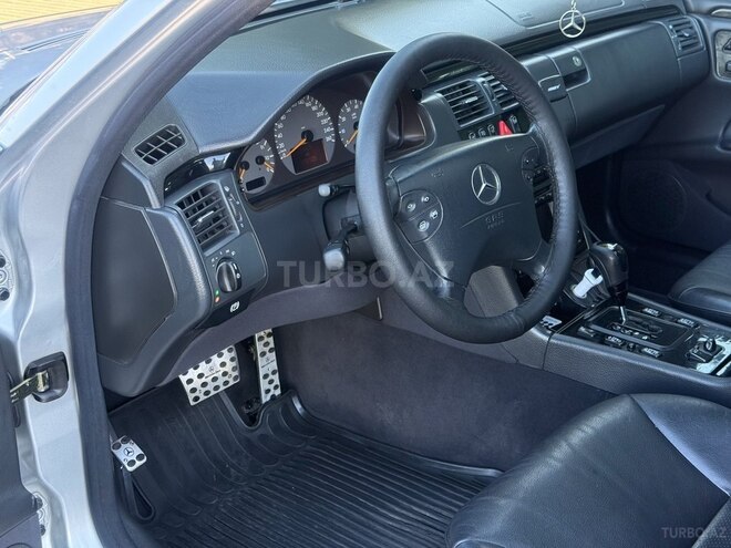 Mercedes E 280 2000, 298,000 km - 2.8 л - Şəmkir