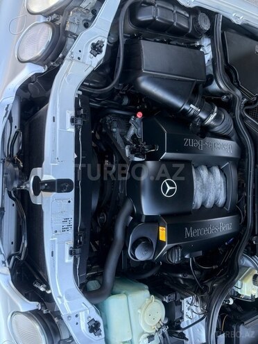 Mercedes E 280 2000, 298,000 km - 2.8 л - Şəmkir