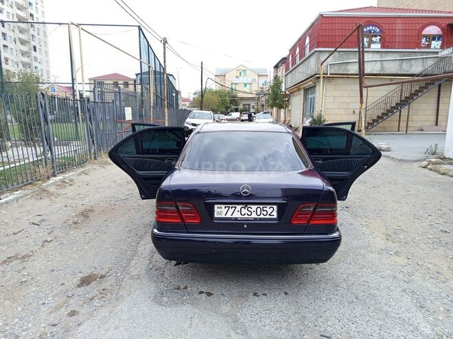 Mercedes E 240 1998, 320,000 km - 2.4 l - Xırdalan