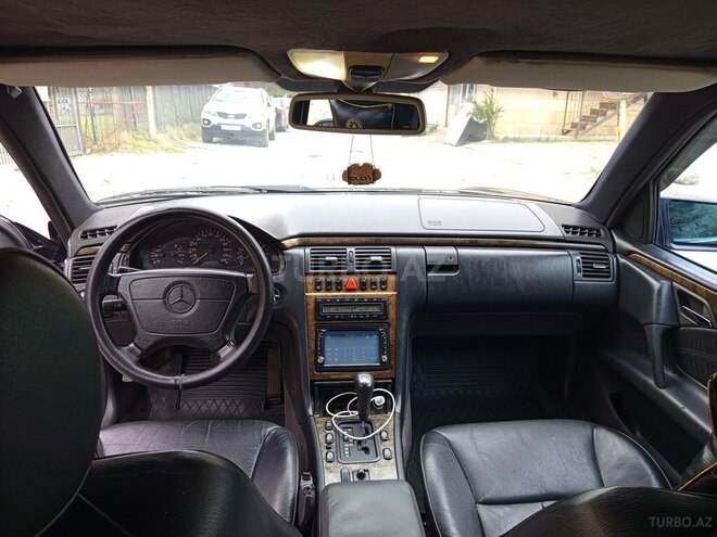 Mercedes E 240 1998, 320,000 km - 2.4 l - Xırdalan