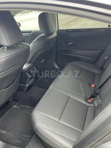Lexus ES 300h 2021, 98,000 km - 2.5 l - Bakı
