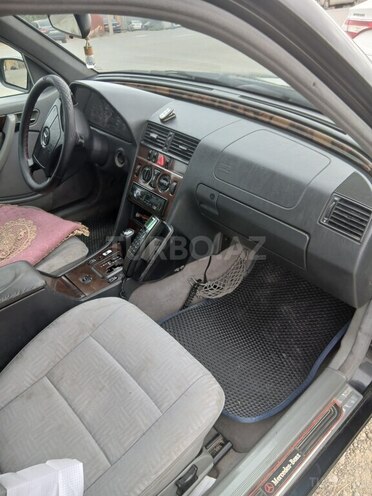 Mercedes C 240 1999, 464,000 km - 2.4 l - Bakı