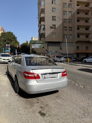 Mercedes E 220 2012, 286,000 km - 2.1 l - Bakı