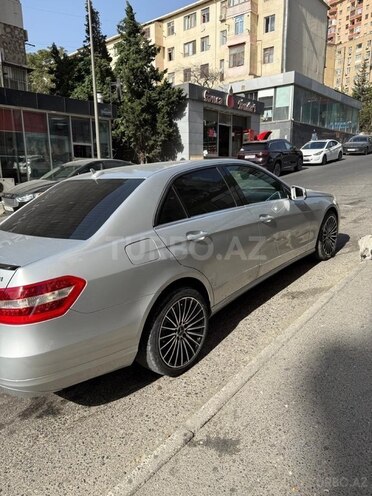 Mercedes E 220 2012, 286,000 km - 2.1 l - Bakı
