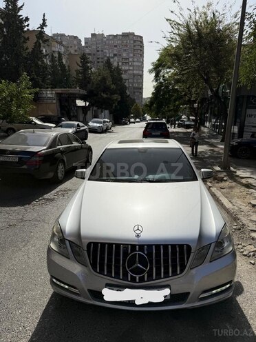 Mercedes E 220 2012, 286,000 km - 2.1 l - Bakı