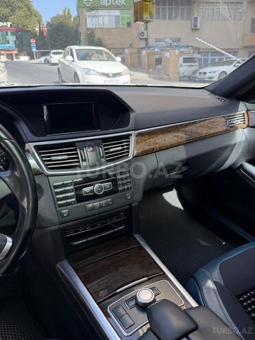 Mercedes E 220 2012, 286,000 km - 2.1 l - Bakı