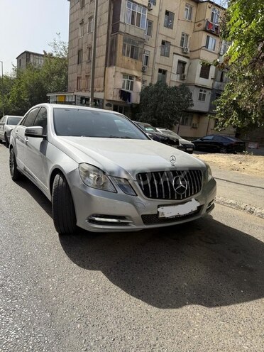 Mercedes E 220 2012, 286,000 km - 2.1 l - Bakı