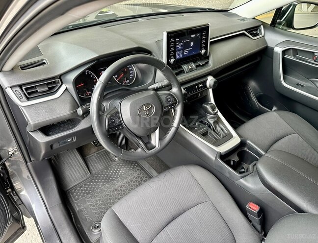 Toyota RAV4 2019, 130,000 km - 2.0 l - Bakı