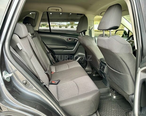 Toyota RAV4 2019, 130,000 km - 2.0 l - Bakı