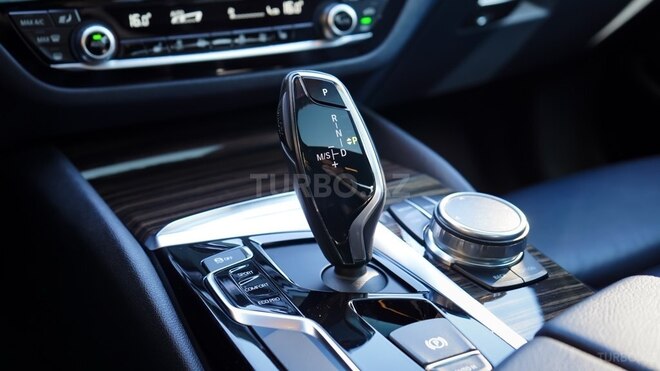 BMW 530 2017, 136,000 km - 2.0 l - Bakı