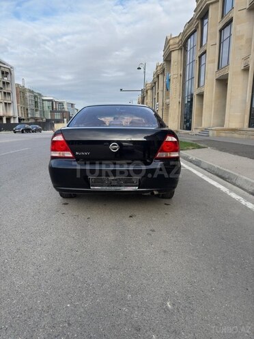 Nissan Sunny 2010, 370,000 km - 1.6 l - Bakı