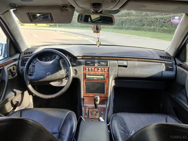 Mercedes E 270 2000, 532,612 km - 2.7 l - Bakı