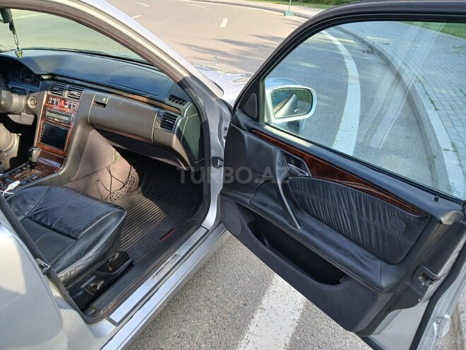 Mercedes E 270 2000, 532,612 km - 2.7 l - Bakı