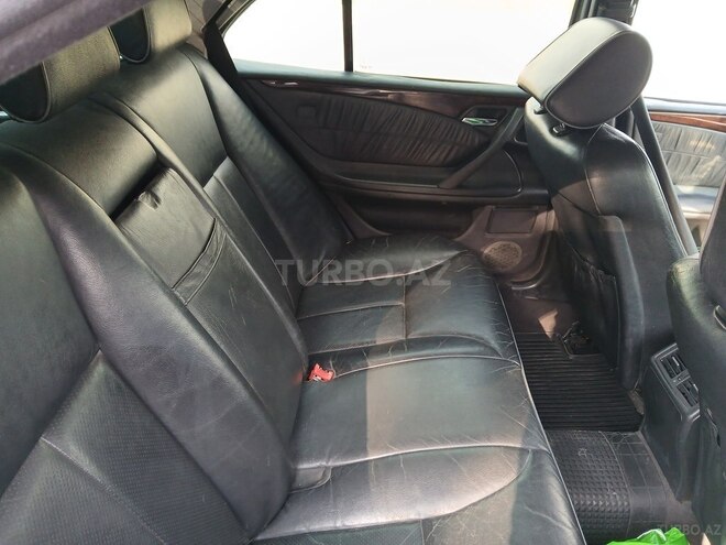 Mercedes E 270 2000, 532,612 km - 2.7 l - Bakı