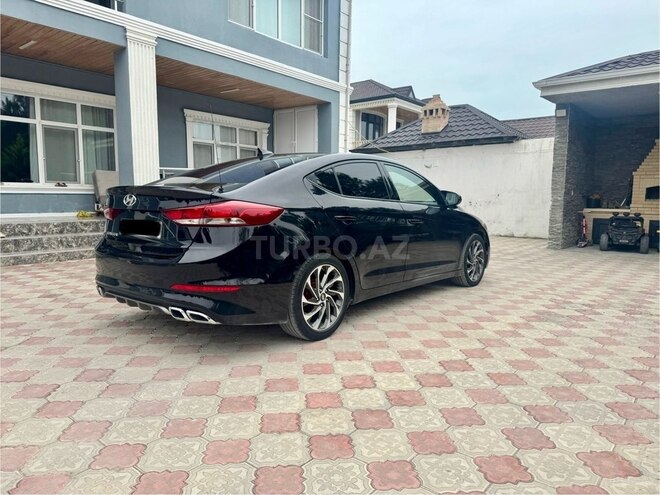 Hyundai Elantra 2018, 194,731 km - 1.4 l - Bakı