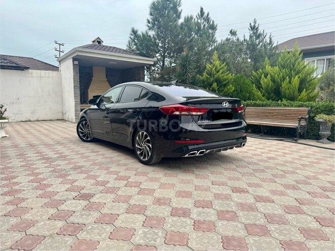 Hyundai Elantra 2018, 194,731 km - 1.4 l - Bakı