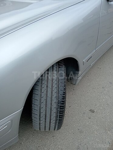 Mercedes E 270 1999, 350,000 km - 2.7 л - Xırdalan