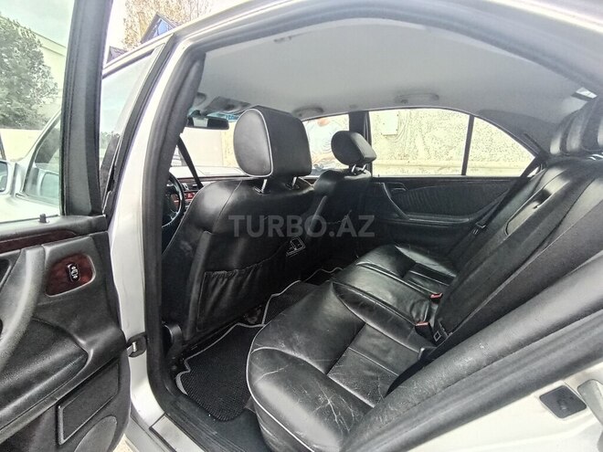 Mercedes E 270 1999, 350,000 km - 2.7 л - Xırdalan