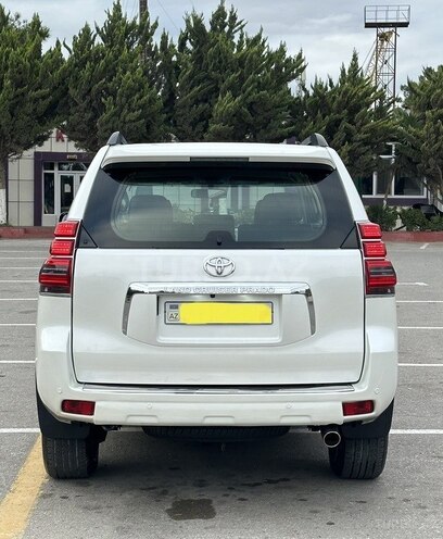 Toyota Land Cruiser Prado 2010, 166,000 km - 2.7 л - Biləsuvar