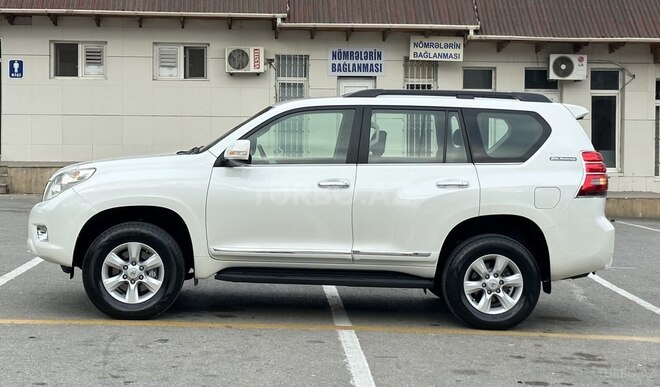 Toyota Land Cruiser Prado 2010, 166,000 km - 2.7 л - Biləsuvar