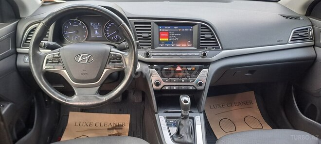 Hyundai Elantra 2017, 96,993 km - 2.0 l - Bakı