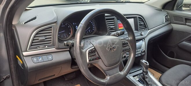 Hyundai Elantra 2017, 96,993 km - 2.0 l - Bakı