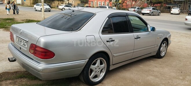 Mercedes E 320 1996, 372,000 km - 3.2 l - Bakı