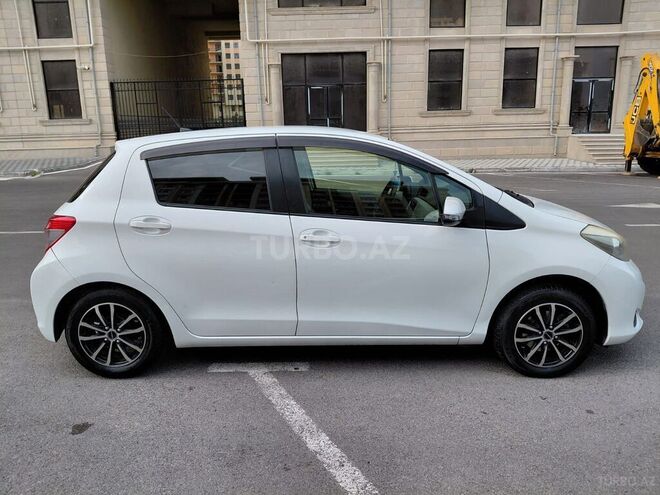 Toyota Vitz 2012, 146,000 km - 1.3 л - Sumqayıt