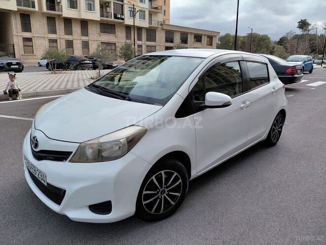 Toyota Vitz 2012, 146,000 km - 1.3 л - Sumqayıt