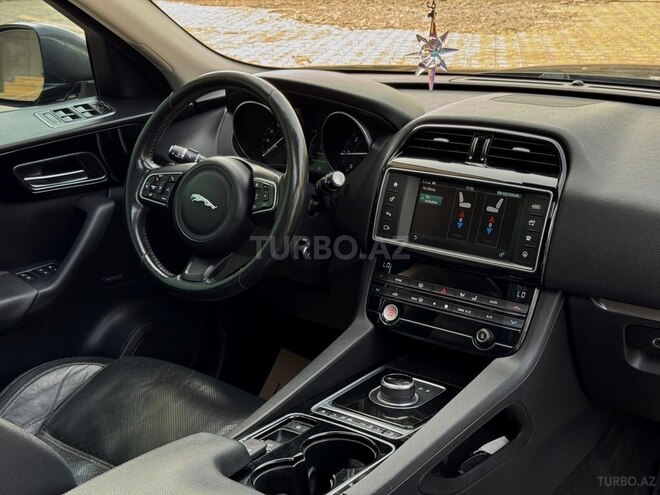 Jaguar F-Pace 2017, 254,000 km - 2.0 l - Bakı