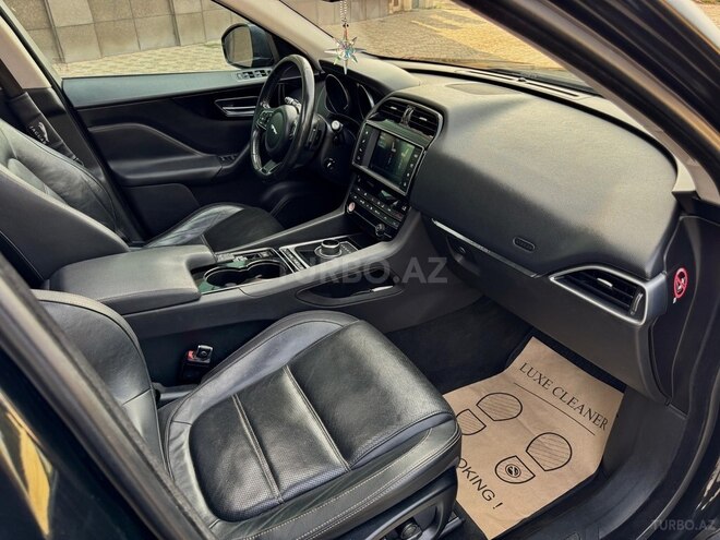 Jaguar F-Pace 2017, 254,000 km - 2.0 l - Bakı