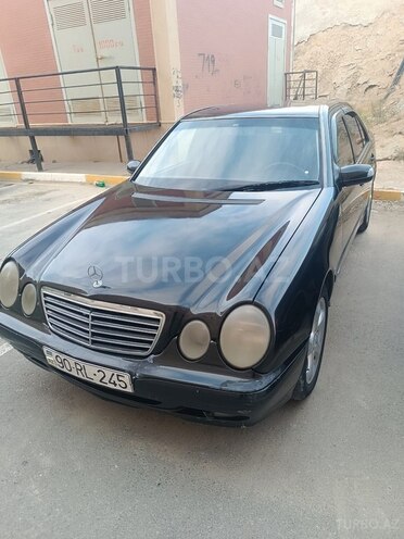 Mercedes E 280 2001, 306,800 km - 2.8 l - Bakı