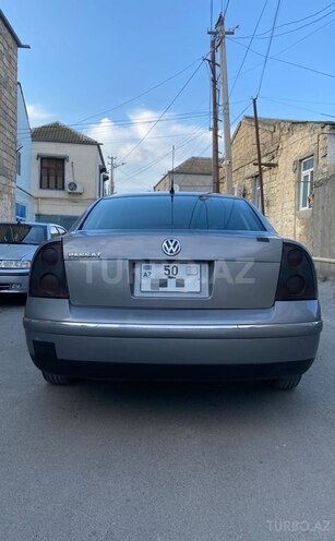 Volkswagen Passat 2003, 240,000 km - 1.8 l - Bakı