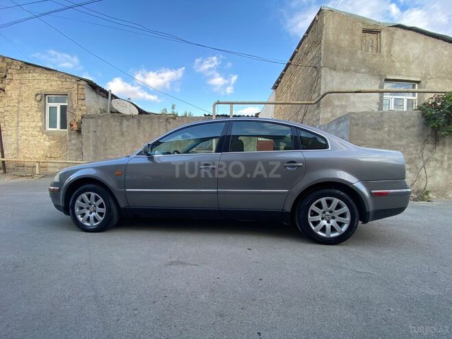 Volkswagen Passat 2003, 240,000 km - 1.8 l - Bakı