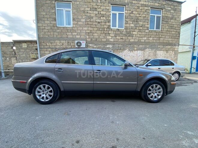 Volkswagen Passat 2003, 240,000 km - 1.8 l - Bakı