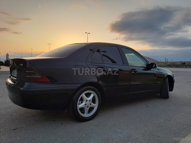 Mercedes C 220 2000, 325,000 km - 2.1 l - Bakı